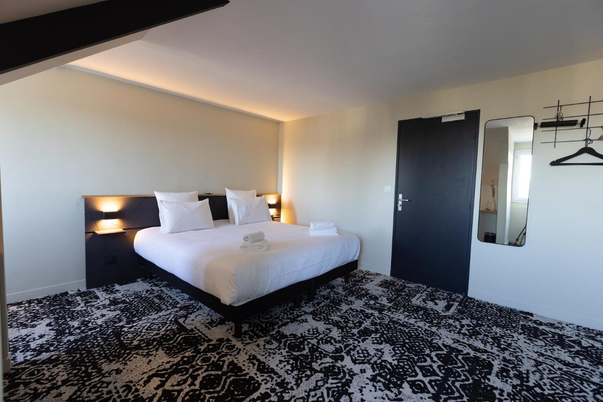 Logis Hotel & Restaurant Le Vert Bocage Franqueville-Saint-Pierre Exterior foto